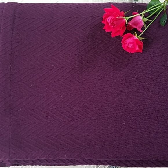 NEW. 100% cotton blanket. Size King. - Picture 2 of 5